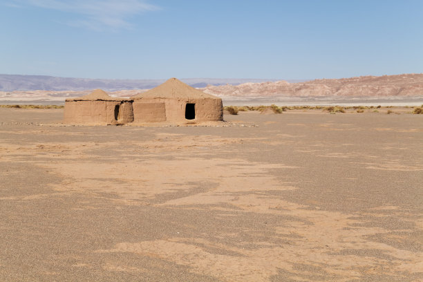 泥巴小屋图片下载