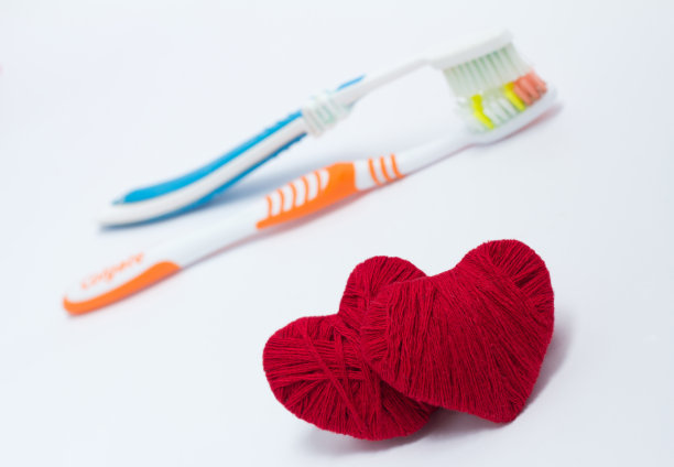 牙刷和红心图片下载