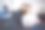 年轻人和女朋友在室内玩电子游戏图片下载