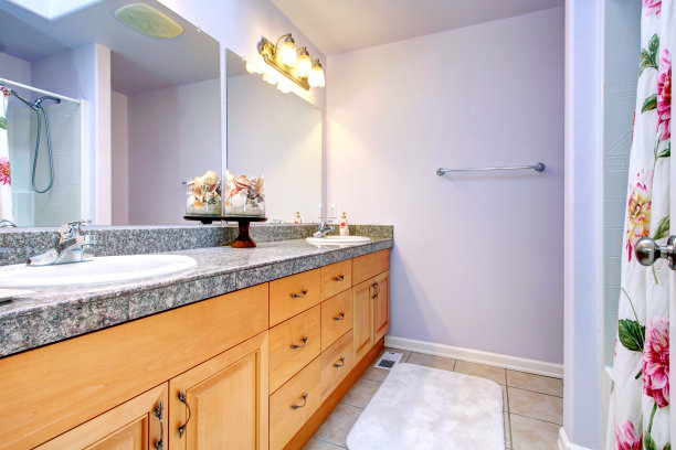 光薰衣草浴室图片下载