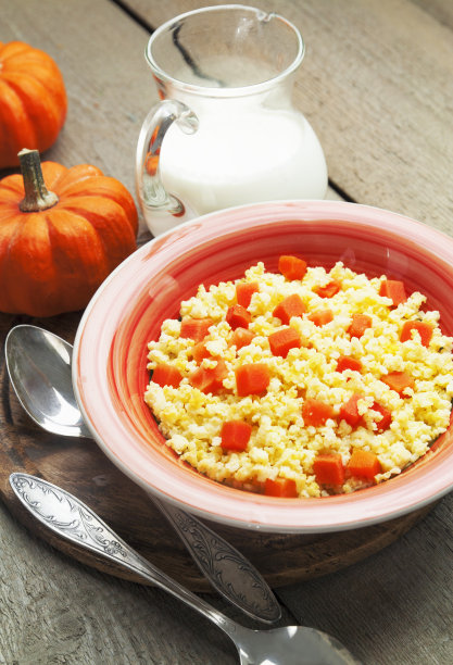 南瓜小米粥素材图片