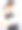 女人看她的平坦腹部训练后图片下载