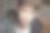 严肃的十几岁男孩在课堂上的肖像图片下载