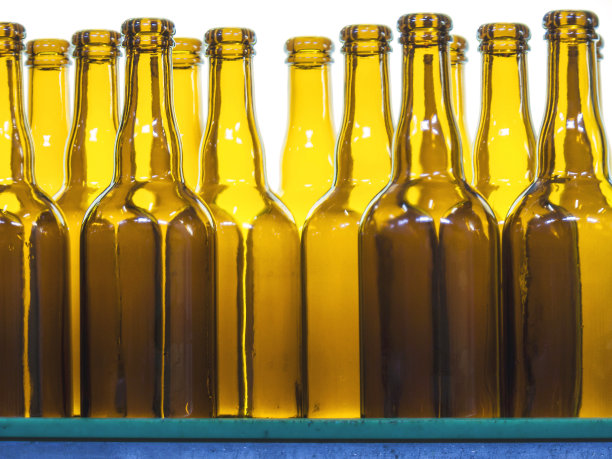 啤酒瓶图片下载