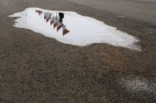 独立思考图片下载