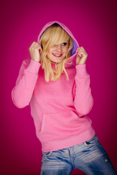 金发碧眼的粉红色。图片下载