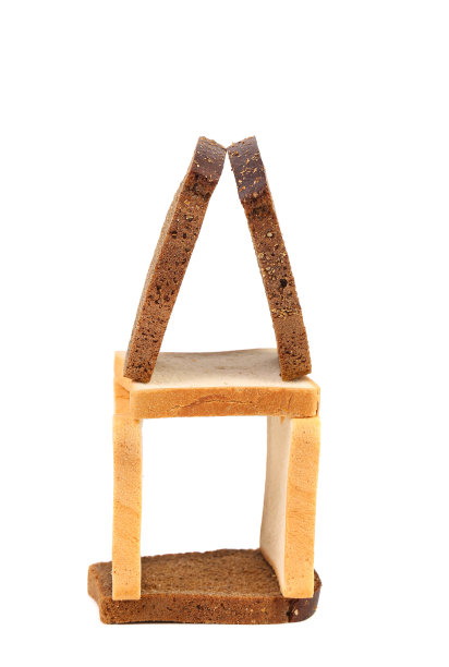 面包片做的房子。图片下载