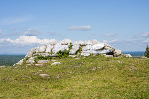 大自然的纪念碑，白色的石头图片下载