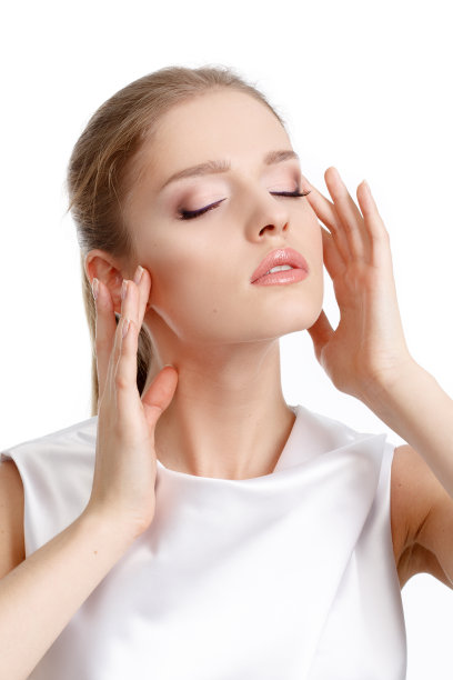 魅力肖像美女模特与新鲜的日常化妆图片下载