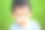 靠近可爱的亚洲孩子在绿色公园图片下载