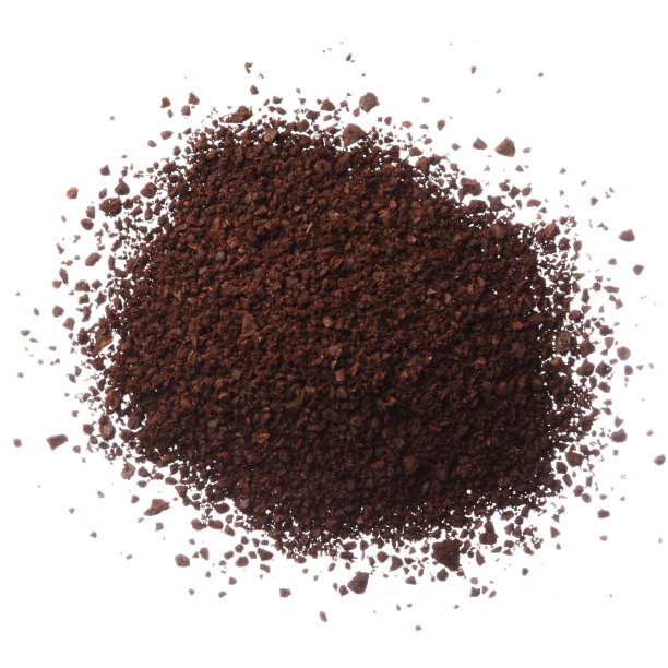 研磨咖啡堆孤立在白色背景俯视视图素材图片