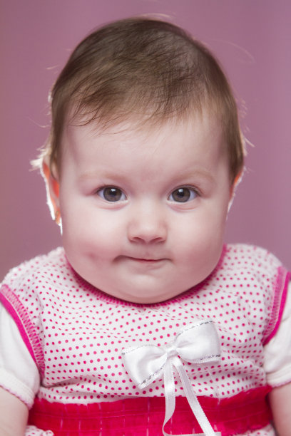 可爱的小女孩图片下载