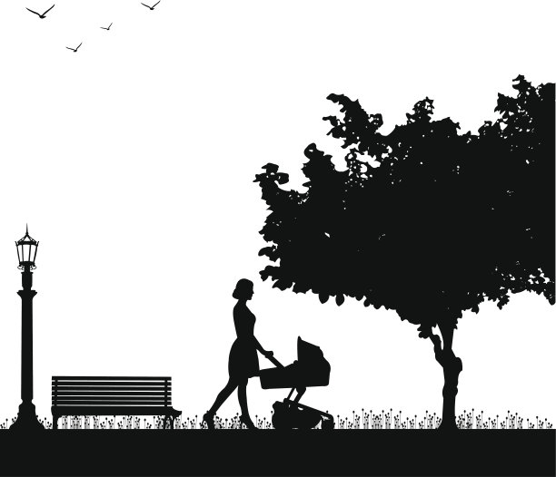 年轻的母亲推着婴儿车图片下载