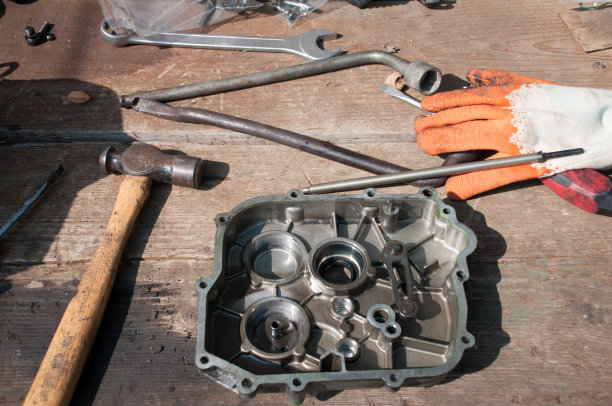 发动机维修图片下载