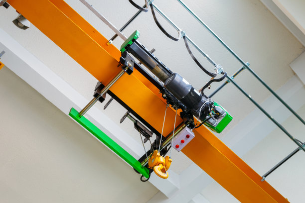 工厂桥式吊车图片下载