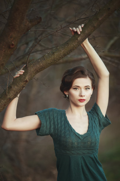 春季时尚少女写真图片下载