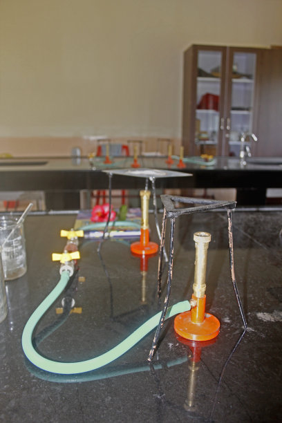 学校实验室设备图片下载