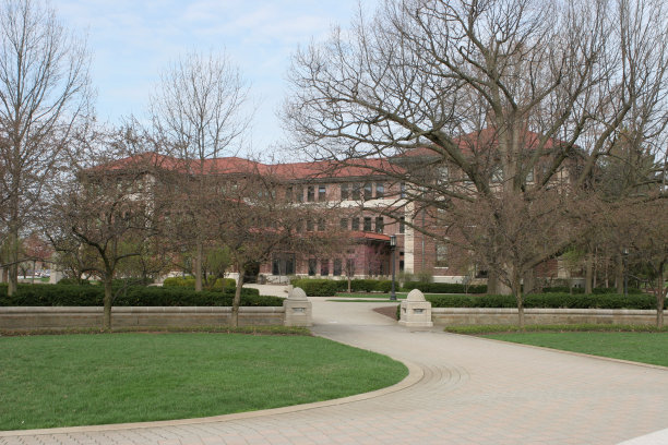 经典大学建筑之路图片下载