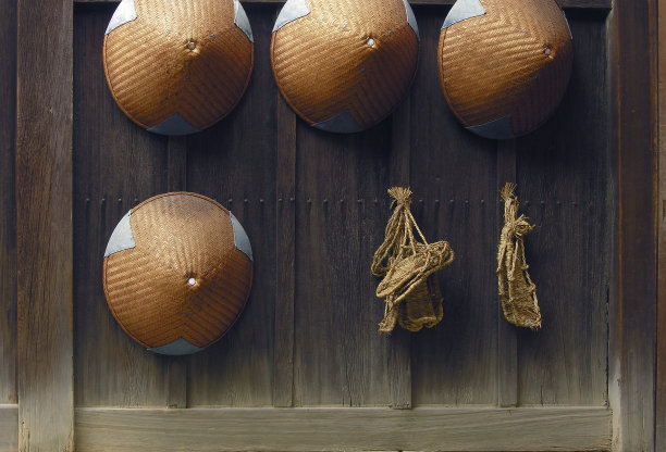 日本草帽和凉鞋图片下载