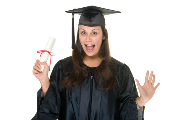 年轻女性毕业生获得文凭图片下载