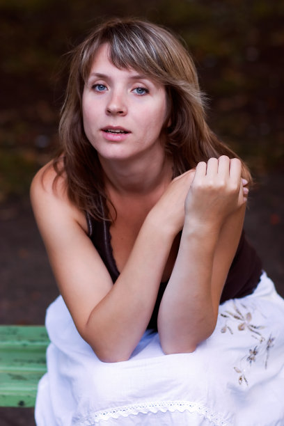 漂亮的女孩图片下载