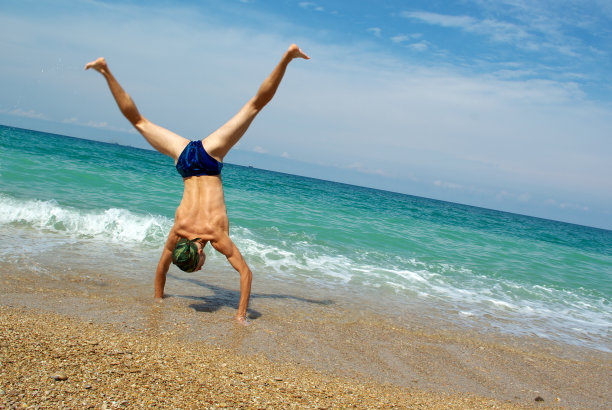 特技在海滩图片下载