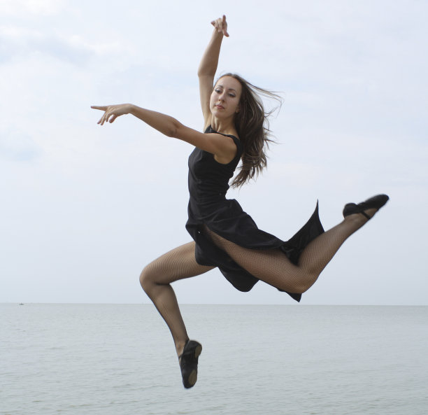 与天空共舞图片下载