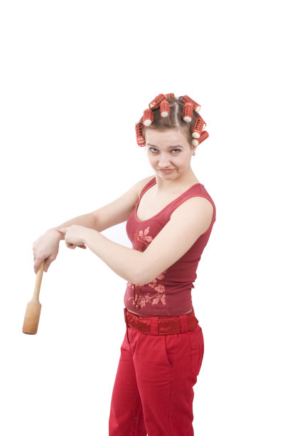 你迟到了!家庭主妇在等她的丈夫。图片下载