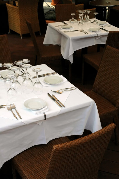 街上的餐馆图片下载