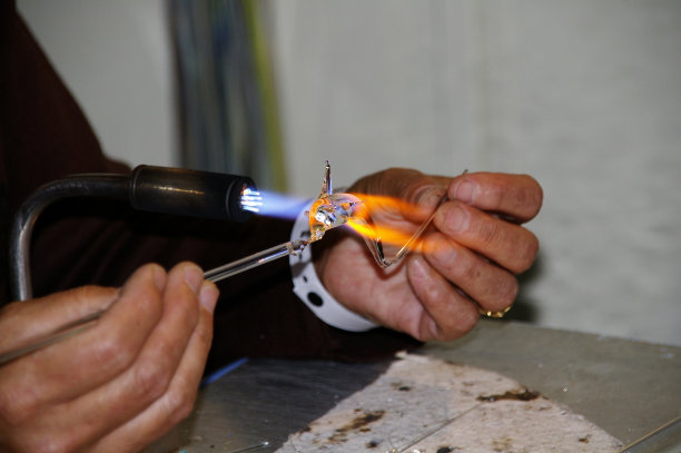 工作的玻璃图片下载