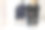 四名商人在走廊上开会。图片下载