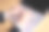 手和笔记本电脑图片下载