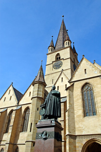 建筑:罗马尼亚教堂雕像图片下载