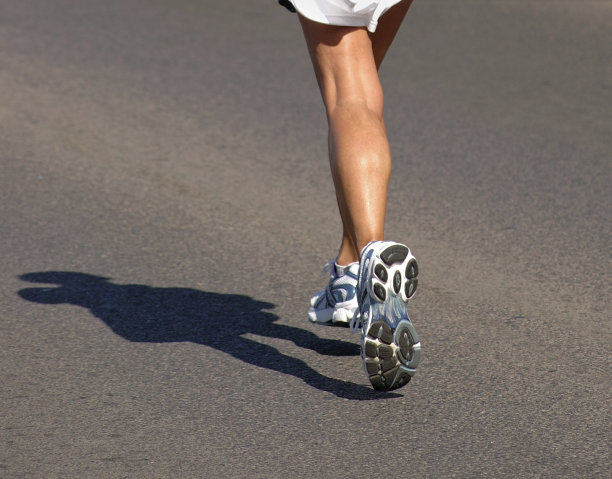 女性跑步者图片下载