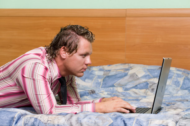 在笔记本电脑图片下载