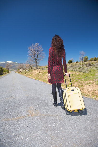 女人的旅行者图片下载