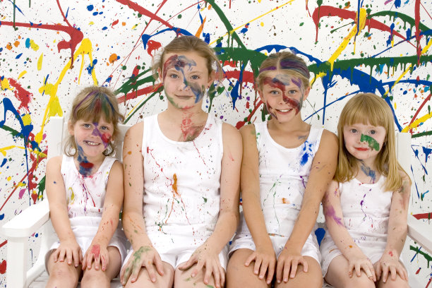 女孩油漆图片下载