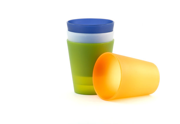 彩色的塑料杯图片下载