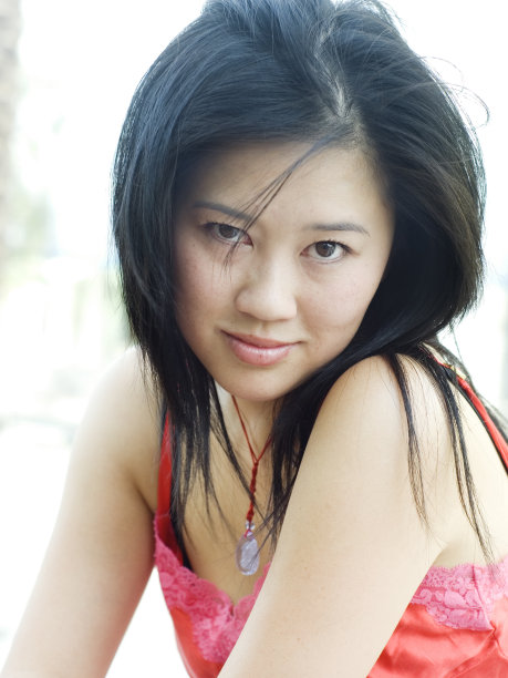 有吸引力的亚裔美国人图片下载