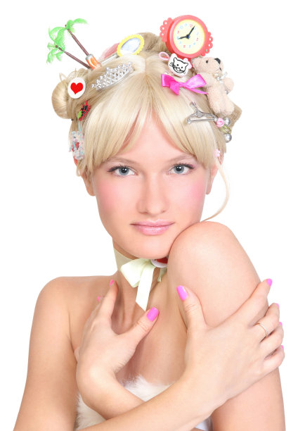 漂亮的金发，有着令人愉快的发型图片下载