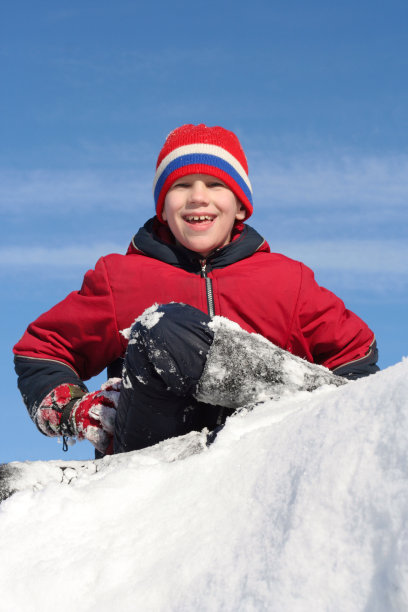 微笑快乐的男孩图片下载