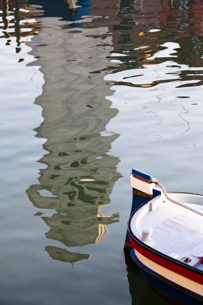 威尼斯运河的船图片下载