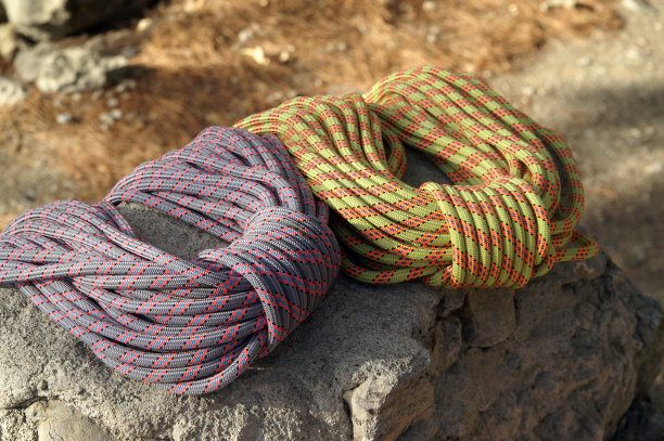 攀爬绳子图片下载