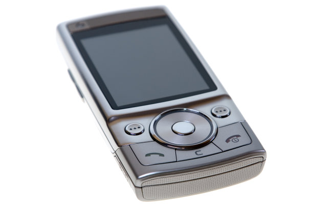 银色手机孤立在白色。图片下载