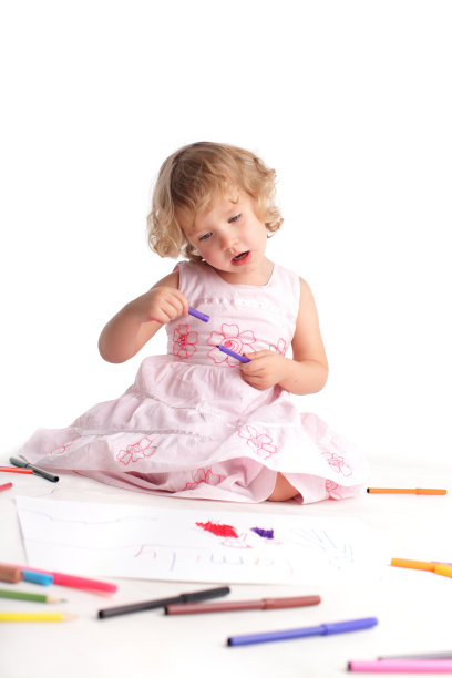 孩子画画图片下载