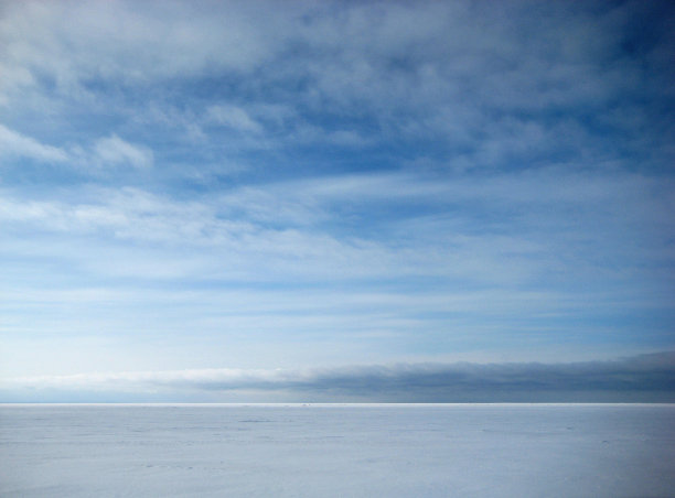 冰冻的白海图片下载