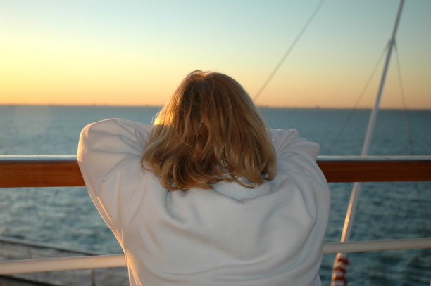 日出克鲁斯夫人图片下载