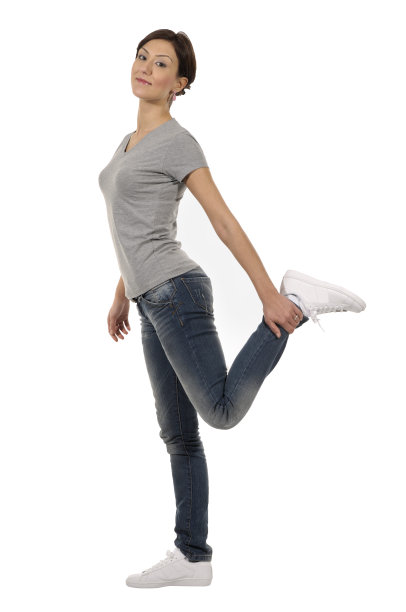 活跃的年轻女性图片下载