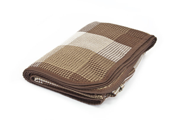 柔软和温暖的折叠格子，孤立图片下载