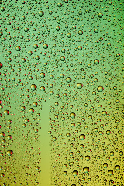 滴在玻璃上图片下载